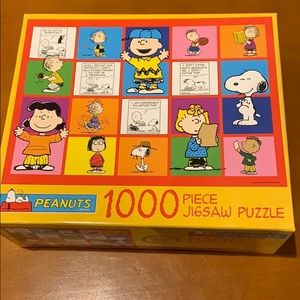 NWT 1000 piece Peanuts puzzle